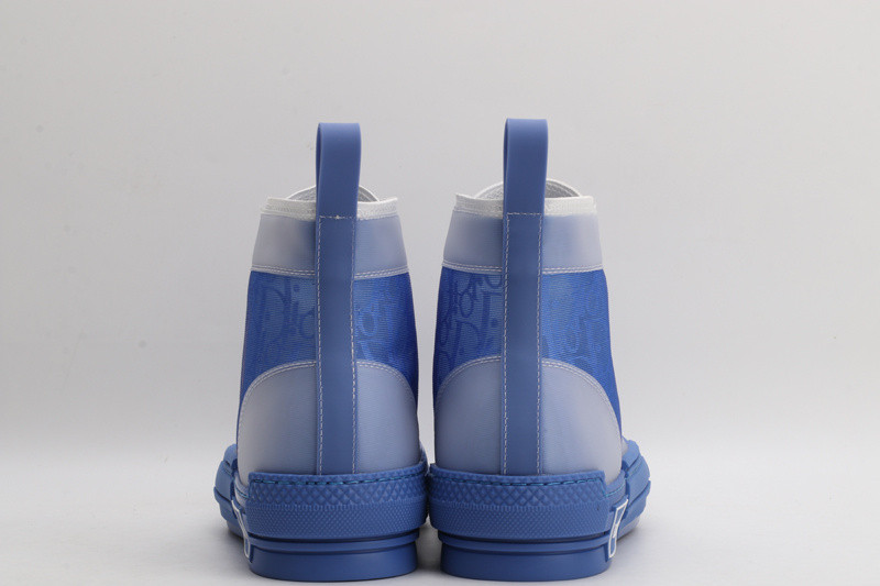 DR B23 High Top Sneaker