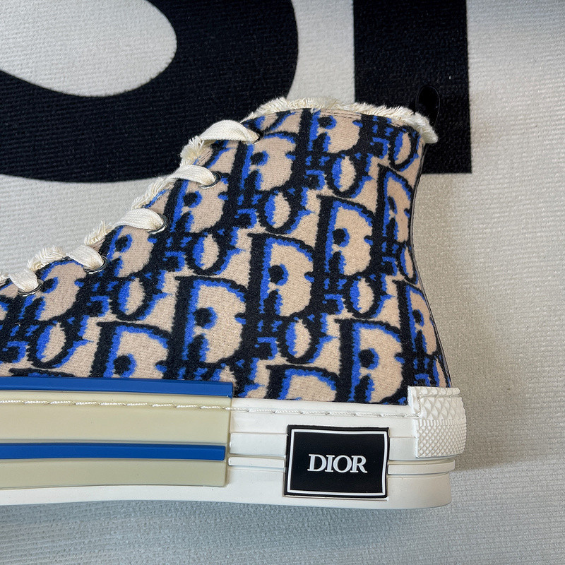 DR B23 High Top Sneaker