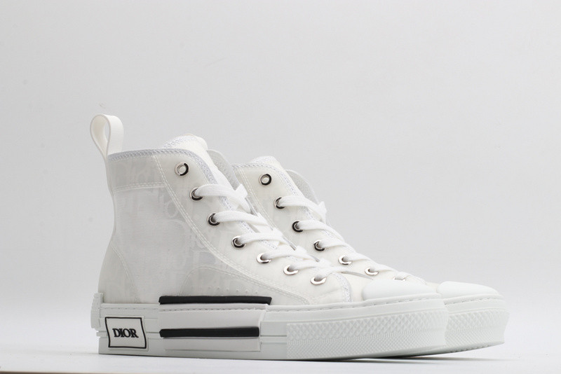 DR B23 High Top Sneaker