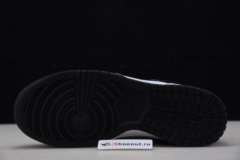 Nike Dunk Low “PANDA” DD1391-100