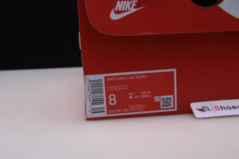 Nike Dunk Low “PANDA” DD1391-100