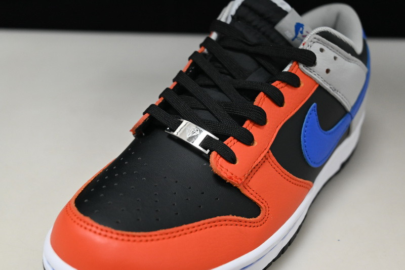 NBA x Nike Dunk Low EMB “Knicks” DD3363-002