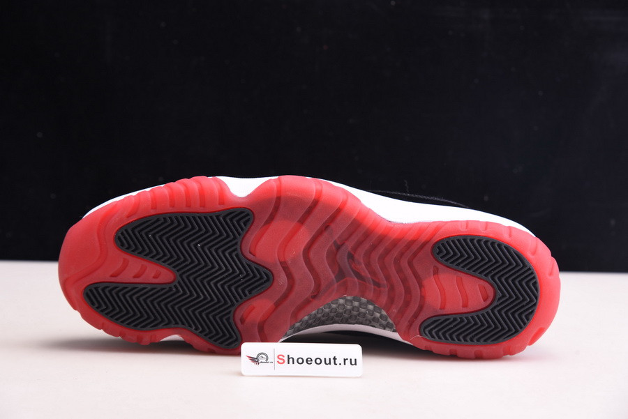 Air Jordan 11 Retro Low Concord Bred AV2187-160