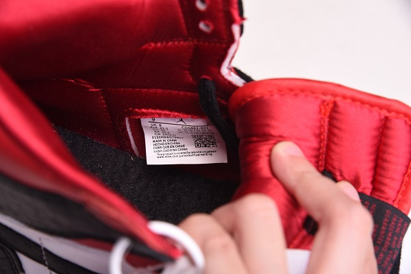 Air Jordan 1 High OG WMNS “Satin Snake” CD0461-601