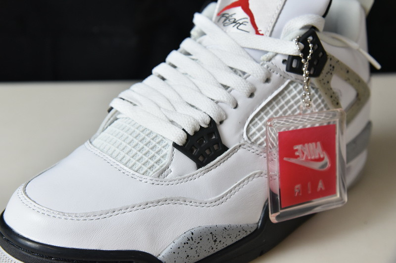 Air Jordan 4 OG “White Cement”  840606-192