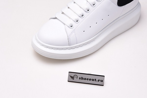 MQ Sneakers 462214-WHGP7-9374