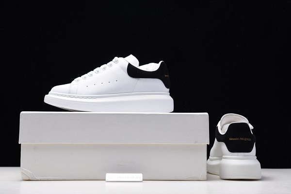 MQ Sneakers 462214-WHGP7-9374