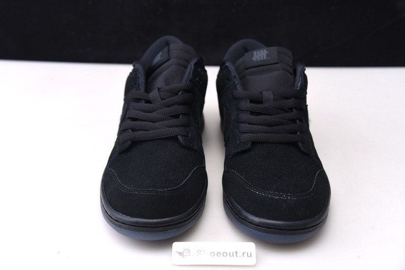 Undefeated x Nike Dunk Low DO9329-001