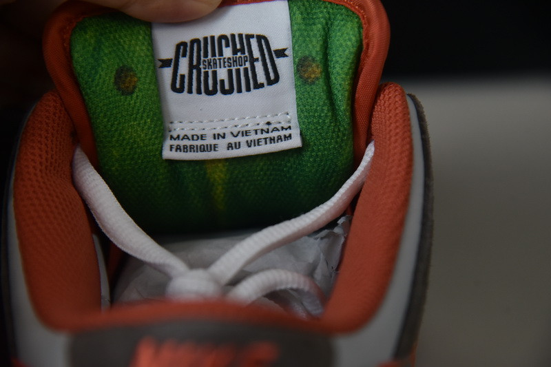 Crushed D.C. x Nike SB Dunk Low DH7782-001