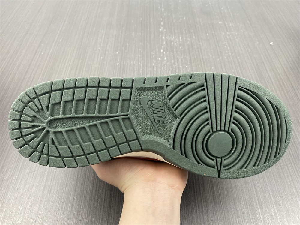 Otomo Katsuhiro x Nike SB Dunk Low Steamboy OST LF0039-007