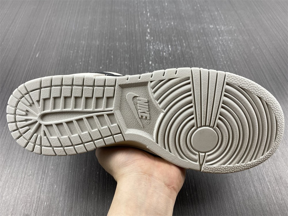 Nike Dunk Low “Certified Fresh” DO9776-001