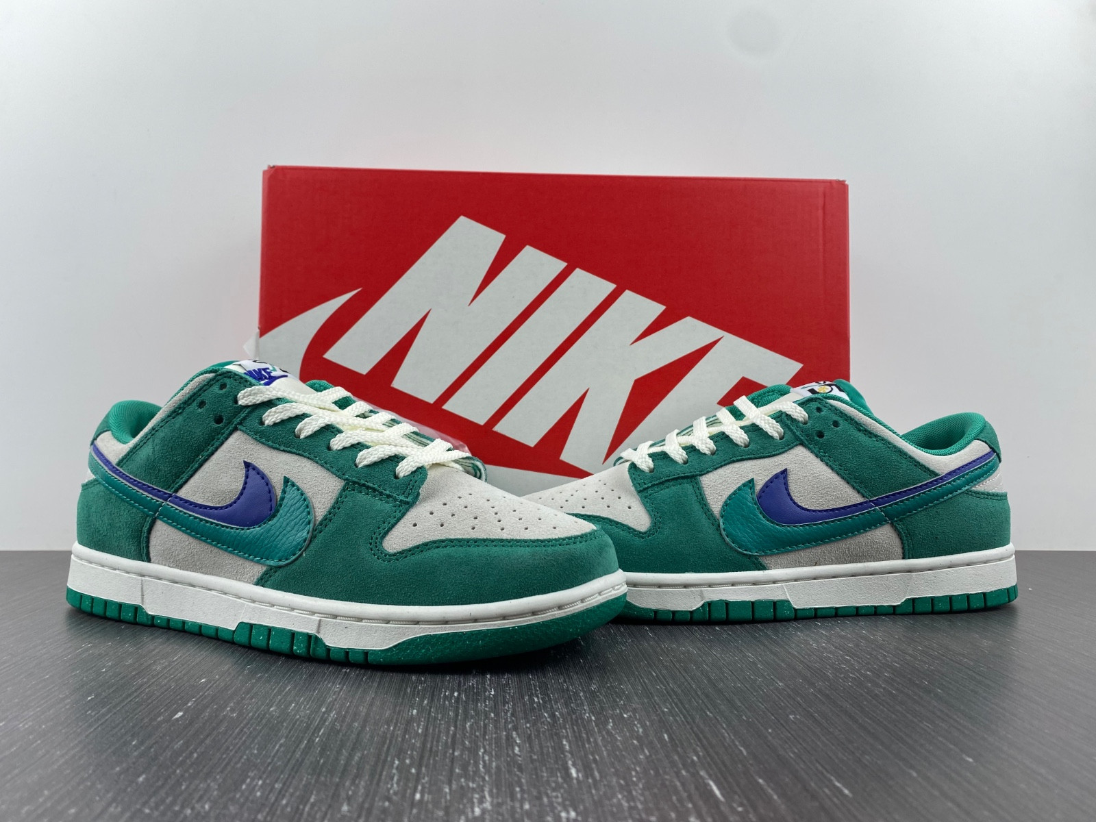 Nike Dunk Low SE “85” DO9457-101