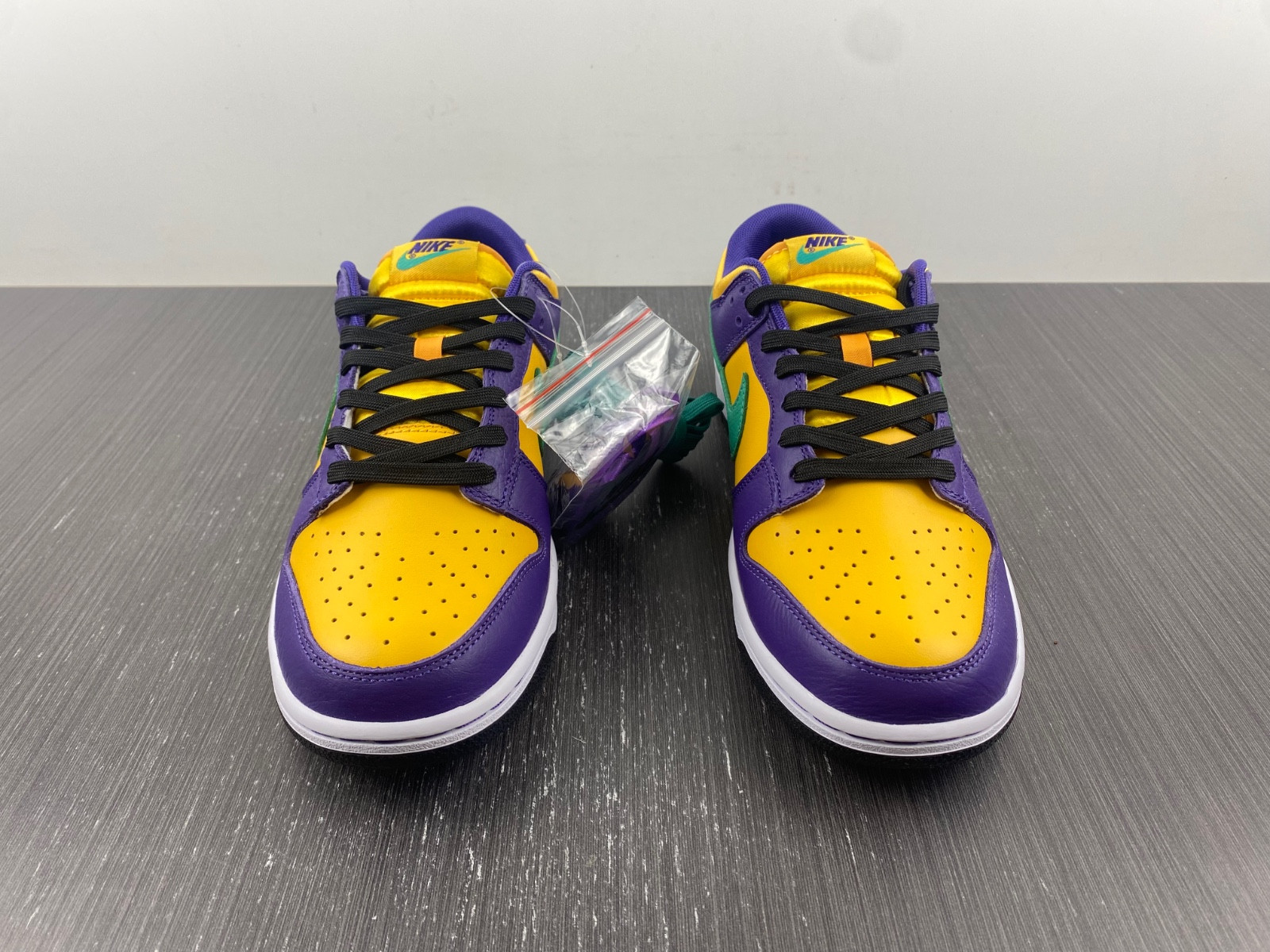 Nike Dunk Low “Lisa Leslie” DO9581-500
