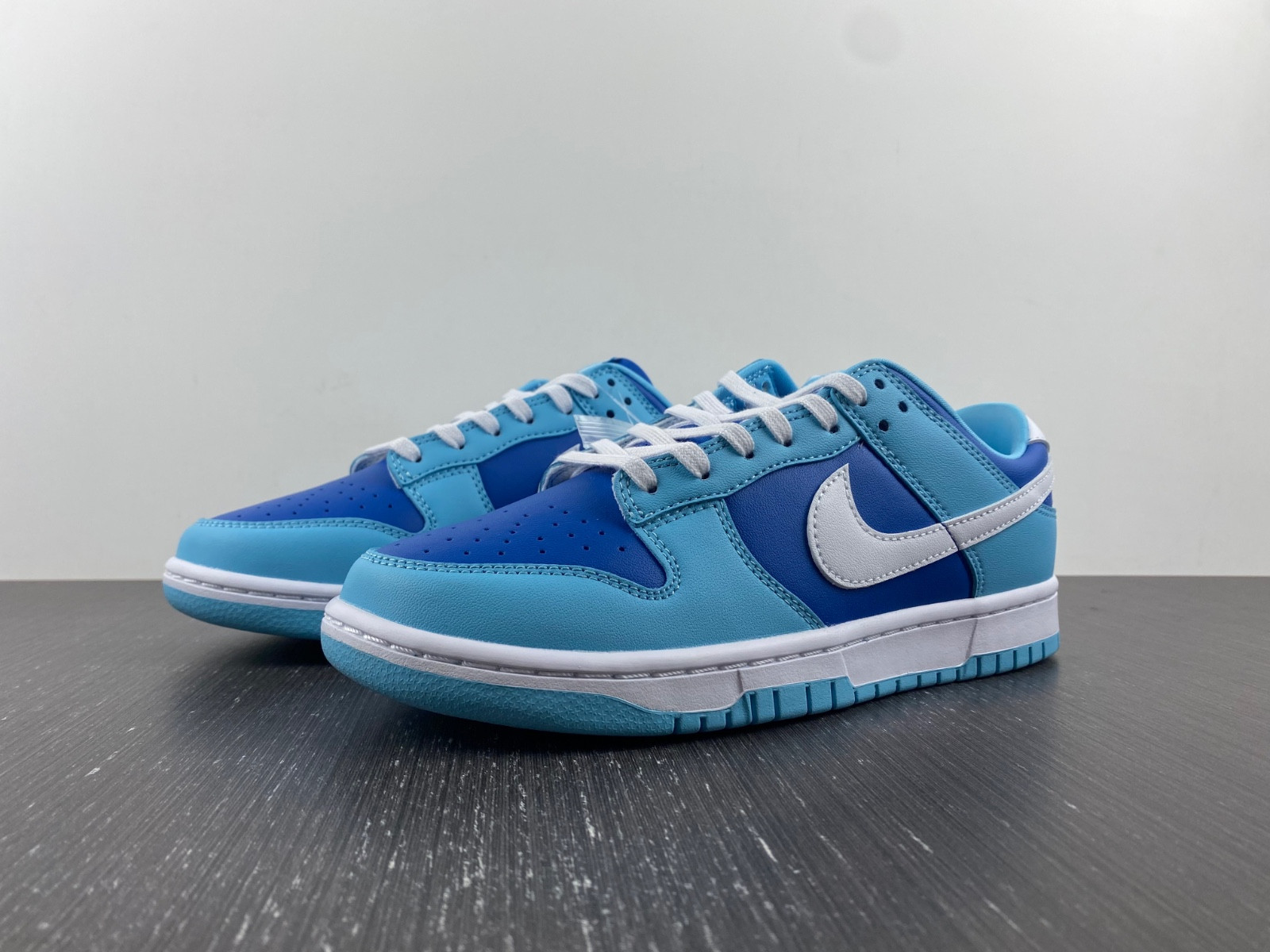 Nike Dunk Low “Argon” DM0121-400