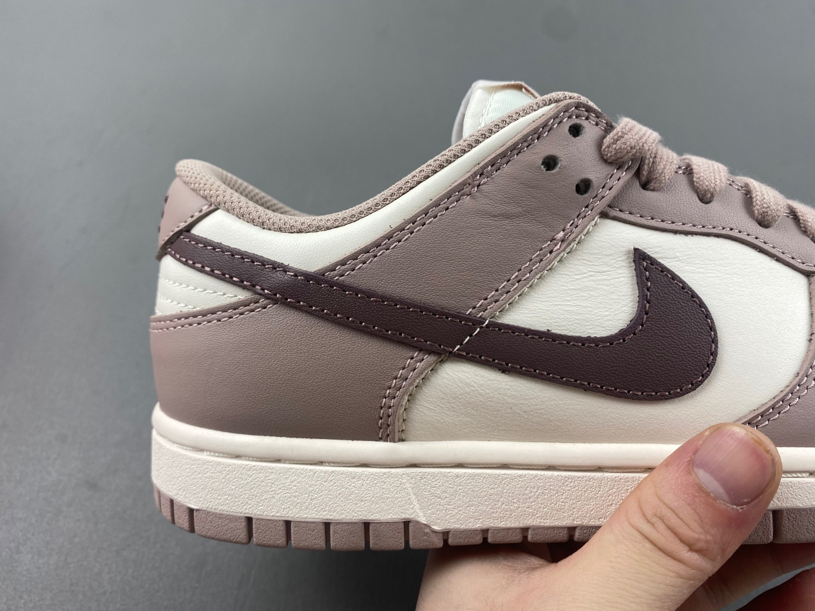 Nike Dunk Low “Diffused Taupe” DD1503-125