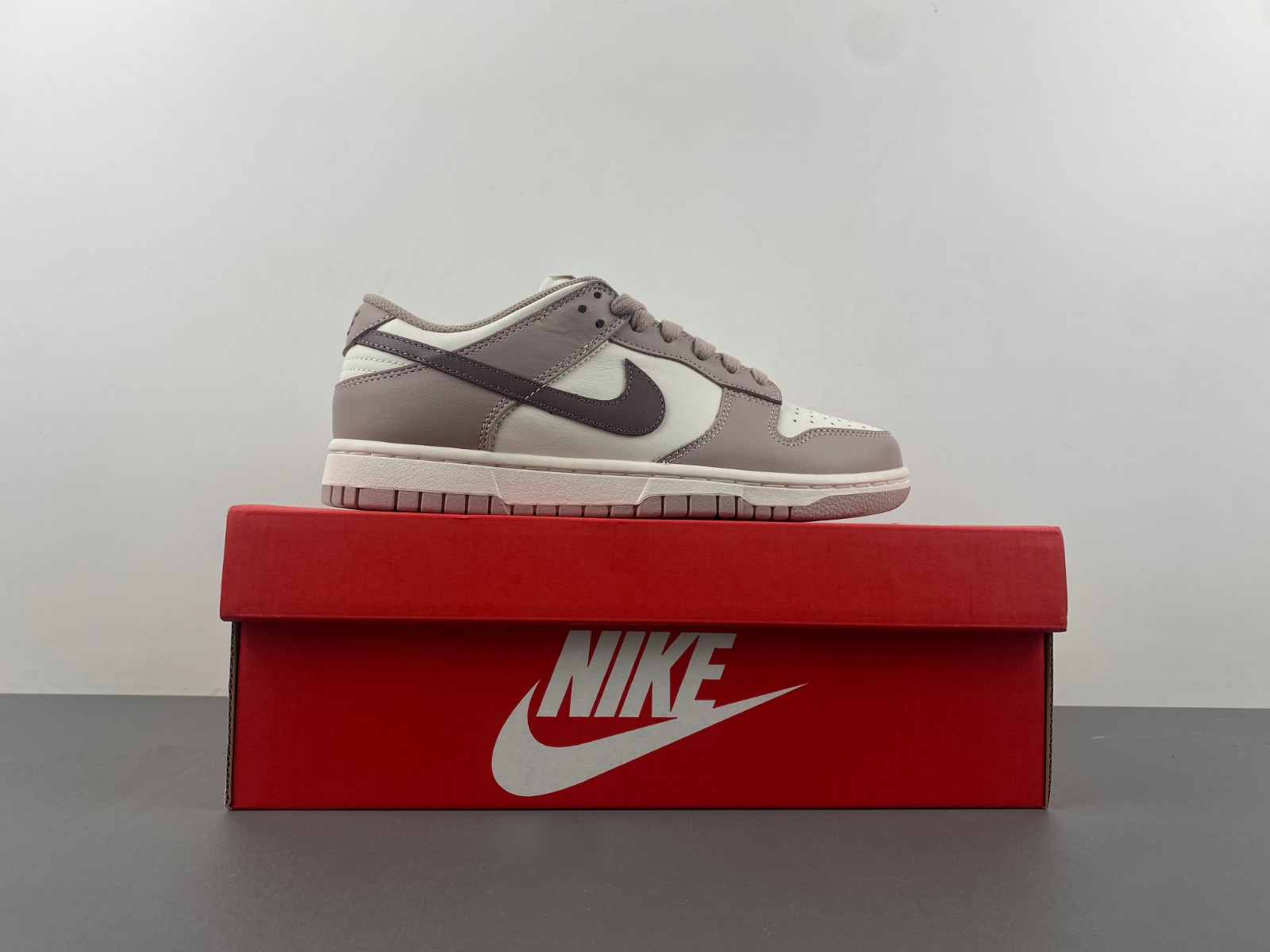 Nike Dunk Low “Diffused Taupe” DD1503-125
