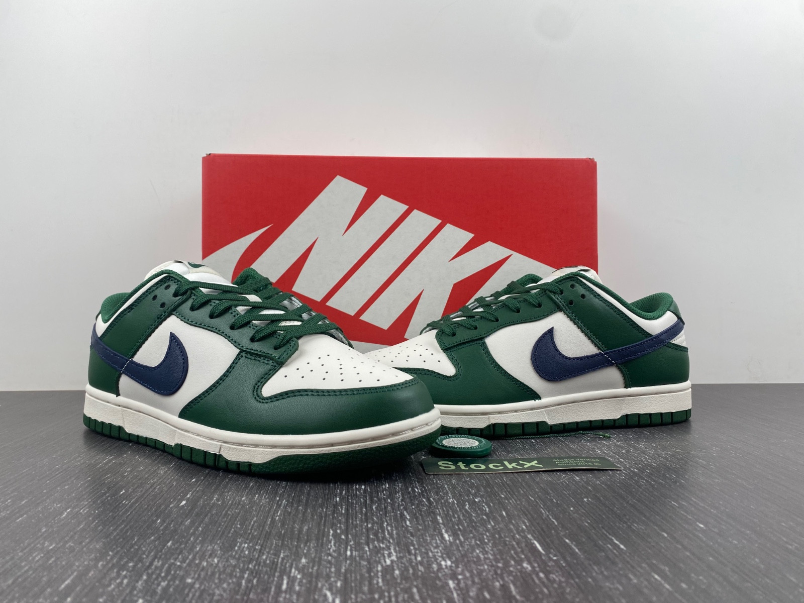Nike Dunk Low “Gorge Green” DD1503-300