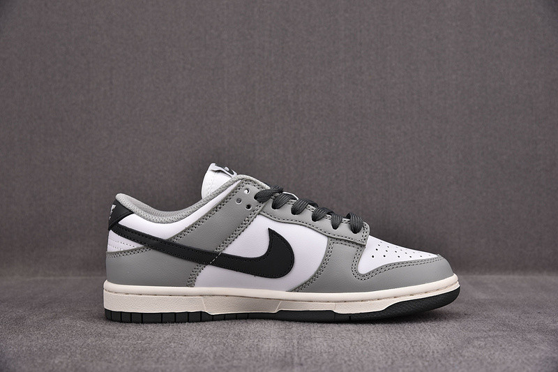 Dunk Low“Light Smoke Grey DD1503-117