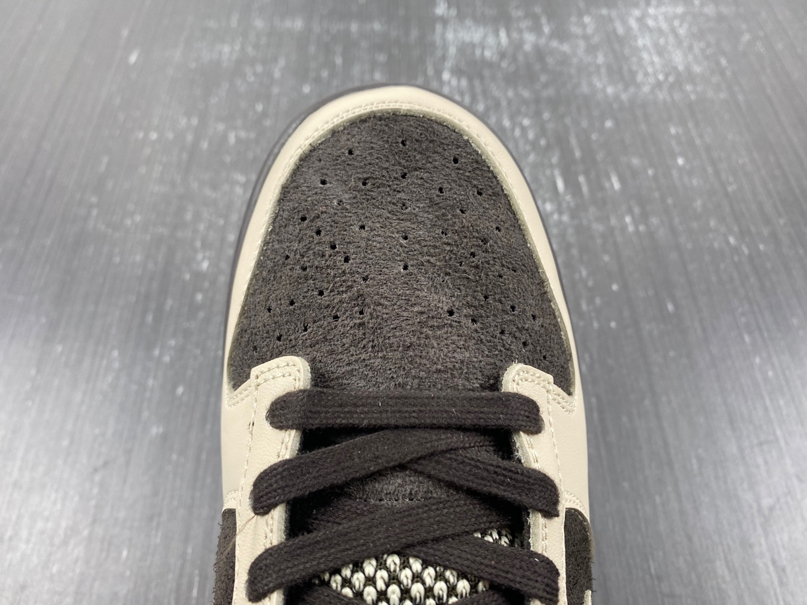 Nike Dunk Low “Red Panda” FV0395-200