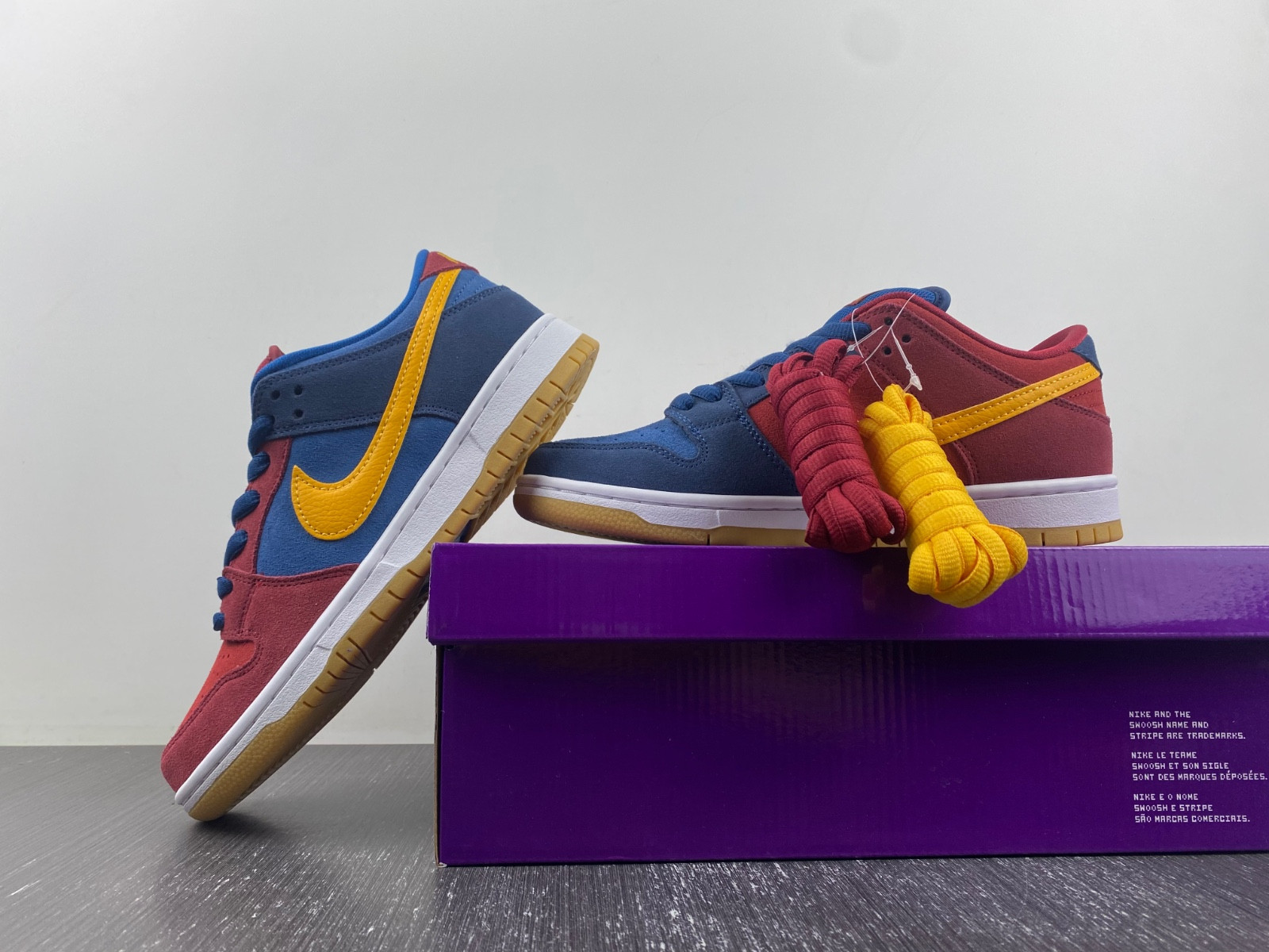 Nike SB Dunk Low “Barcelona” DJ0606-400