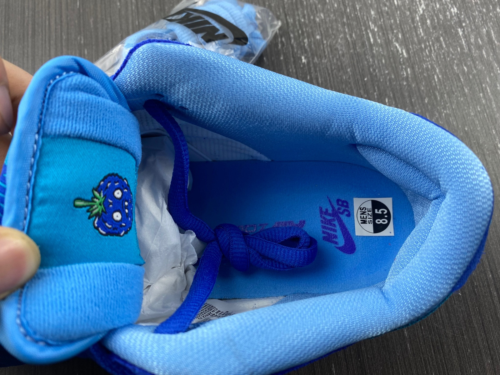 Nike SB Dunk Low pro Blue Raspberry DM0807-400