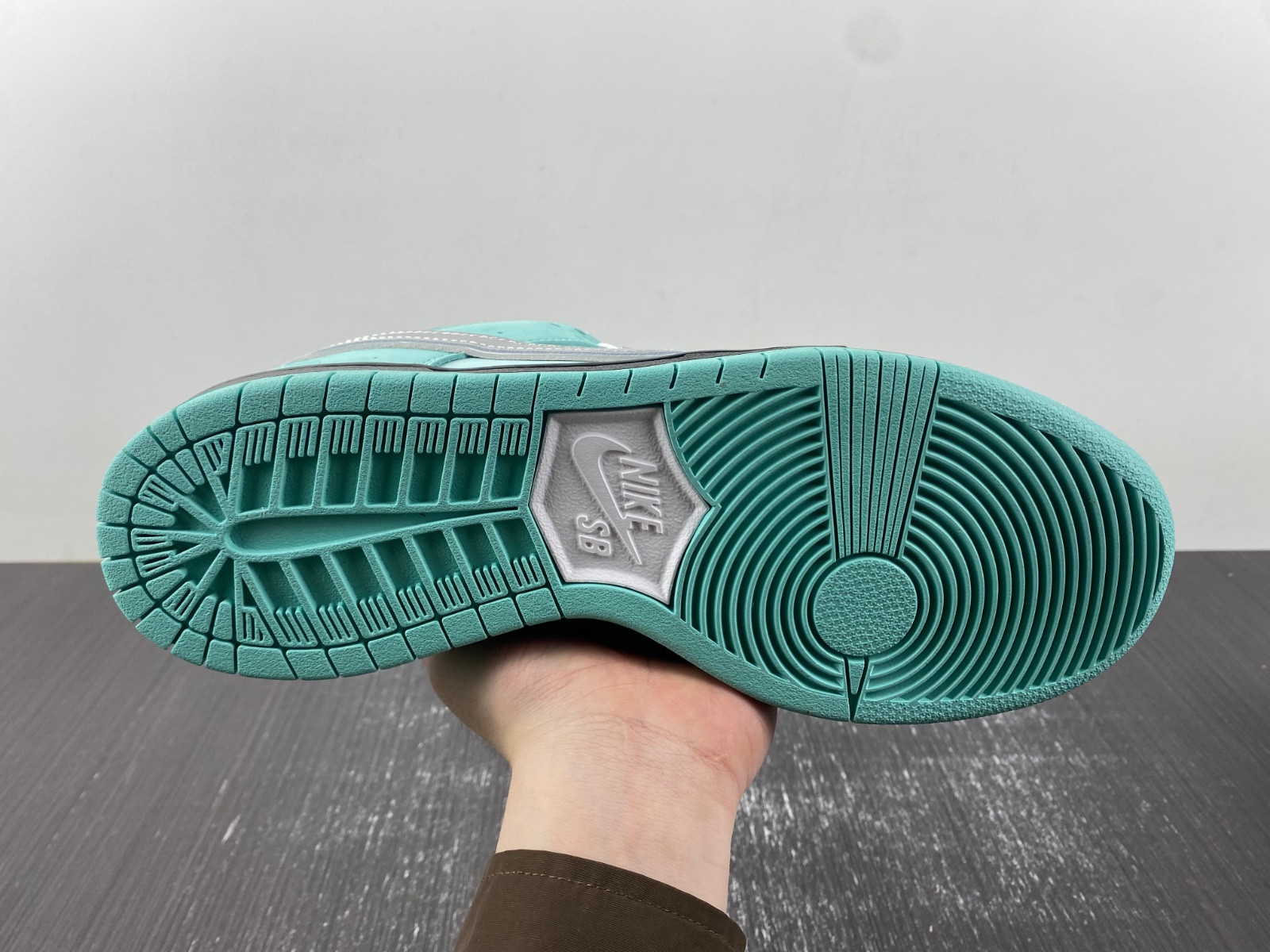 Nike SB Dunk Low BV1310-402