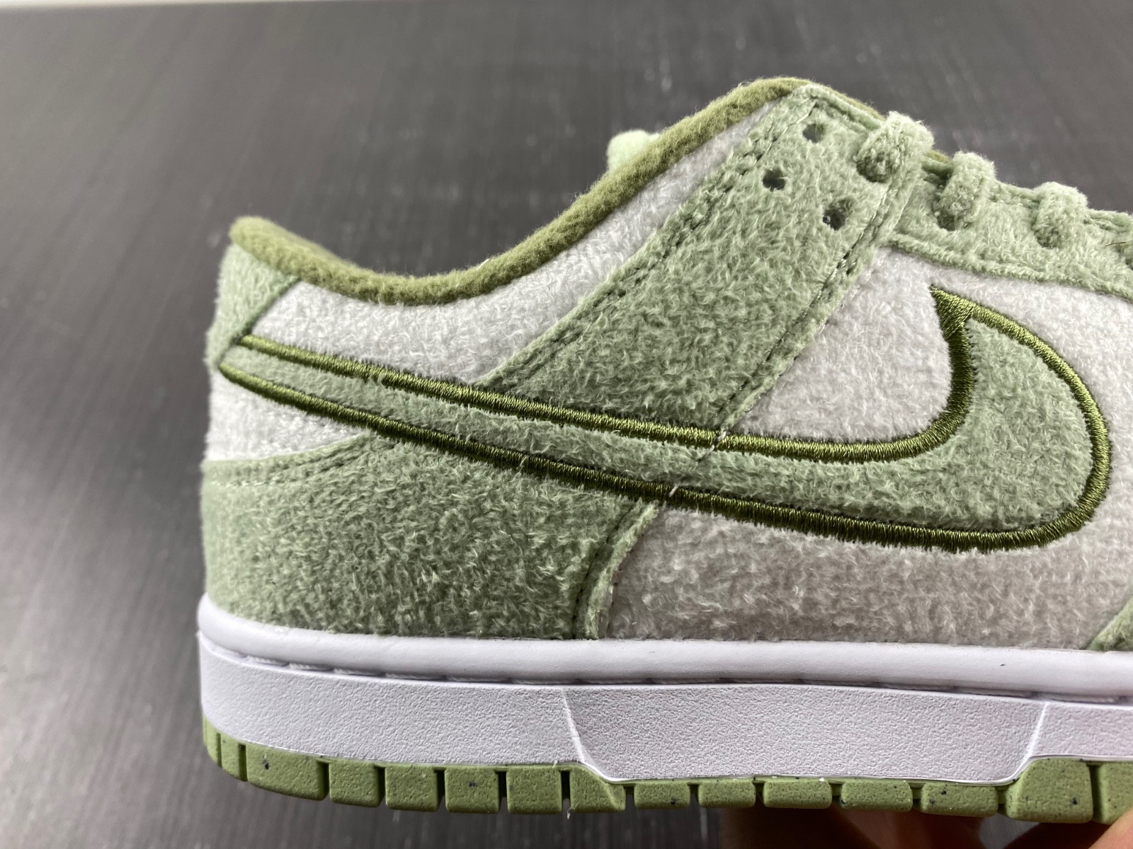 Nike Dunk Low Fleece Pack Honeydew DQ7579-300