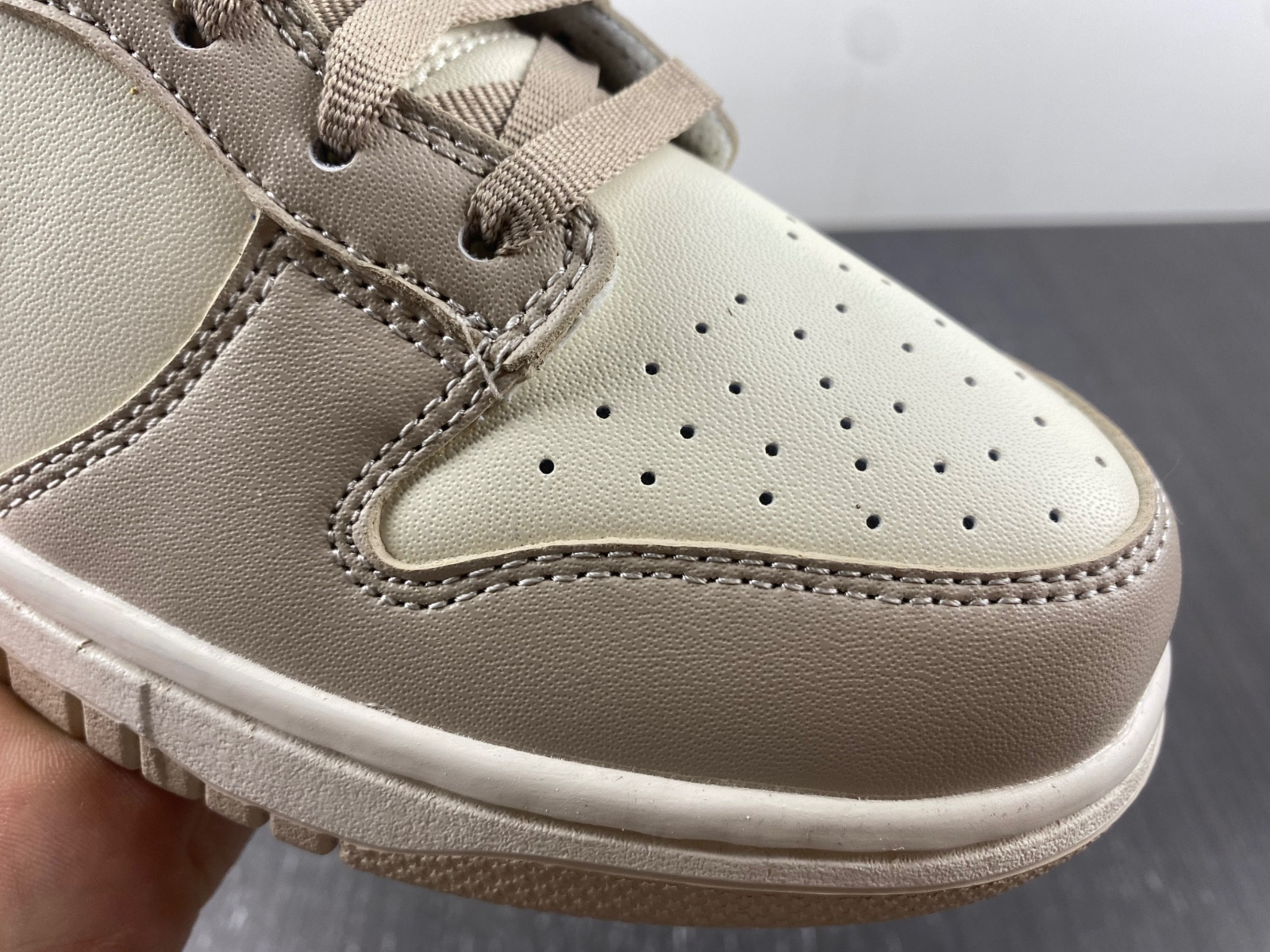 Nike Dunk Low Phantom Metallic Gold DX5930-001