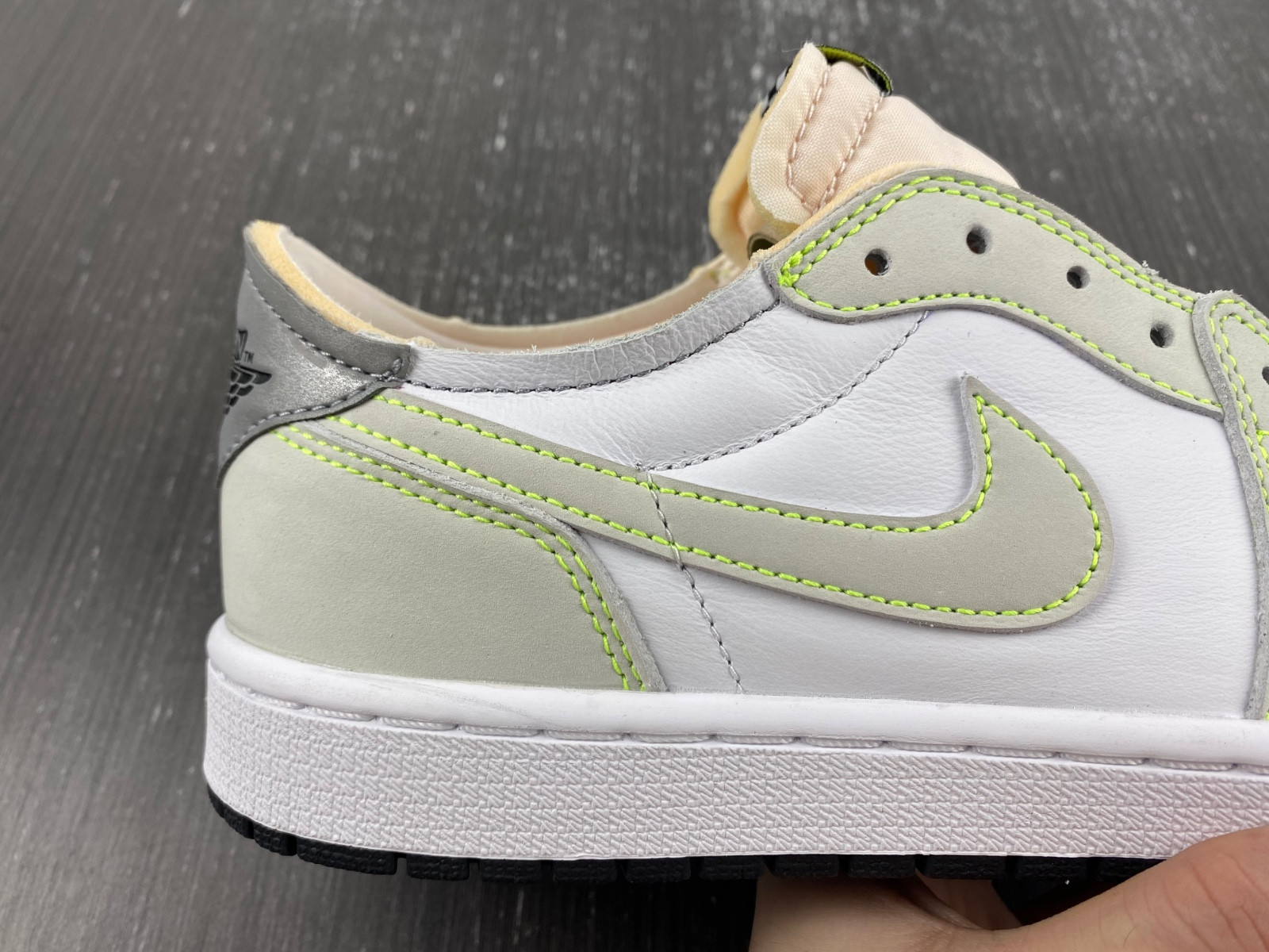 Jordan 1 Retro Low White Ghost Green Black  DM7837-103