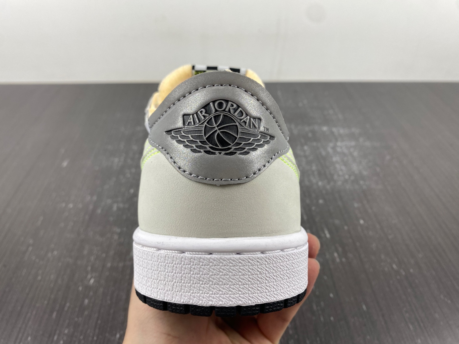 Jordan 1 Retro Low White Ghost Green Black  DM7837-103