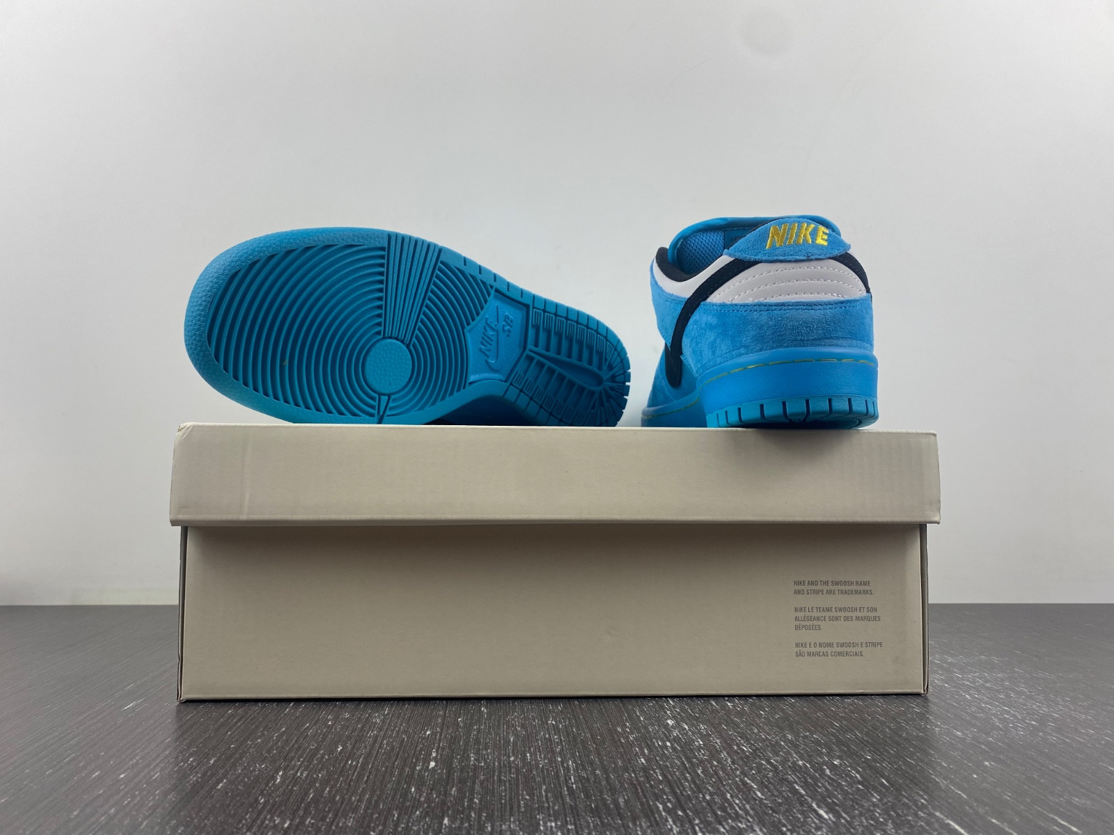 The Powerpuff Girls x Nike SB Dunk Low “Buttercup” FZ8319-300