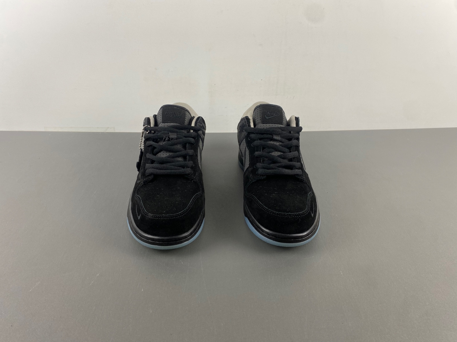 Division Street x Nike Dunk Low Lux “Oregon Black” HV1470-001