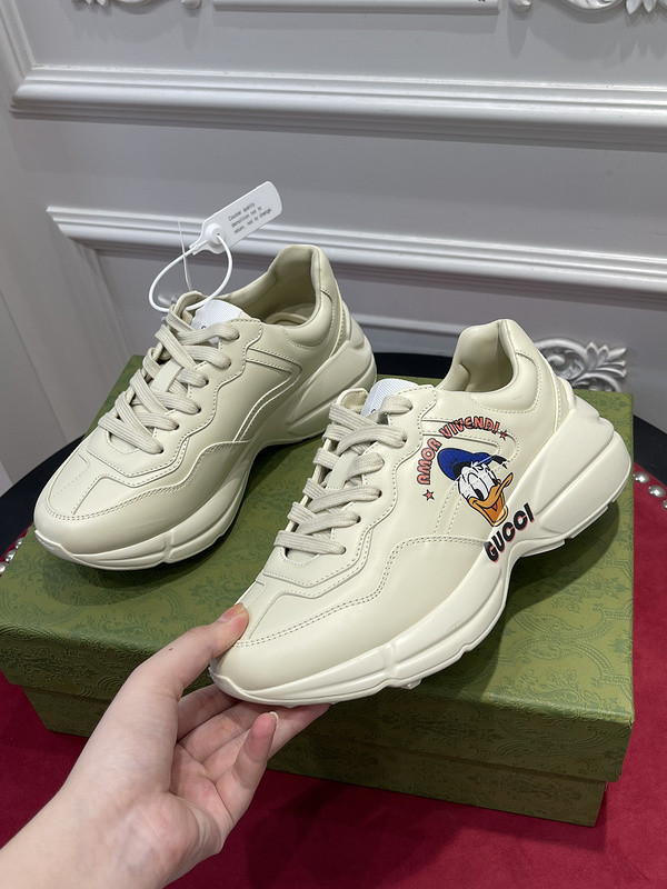GC Sneakers