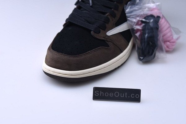 Travis Scott x Air Jordan 1 Low OG SP “Dark Mocha” CQ4277-001