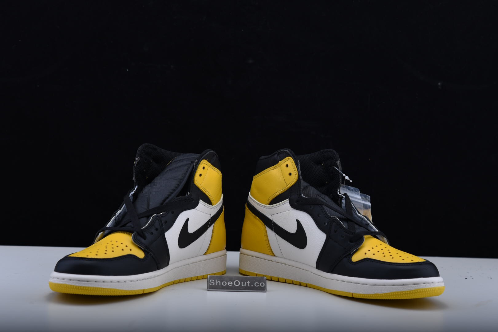 Air Jordan 1 Retro High OG “Yellow Toe” AR1020-700