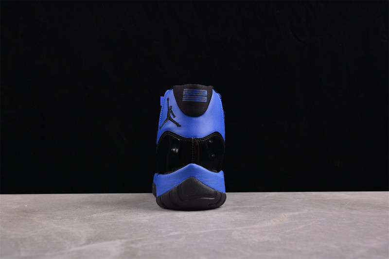 Air Jordan 11 Retro CT8012-400