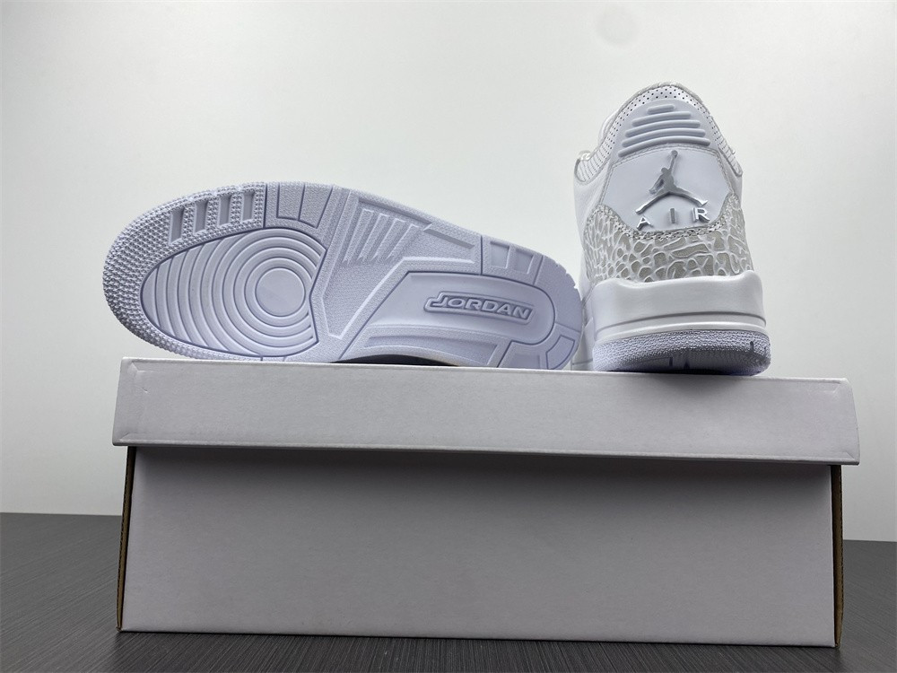 NIKE AIR JORDAN 3  White 429487-111
