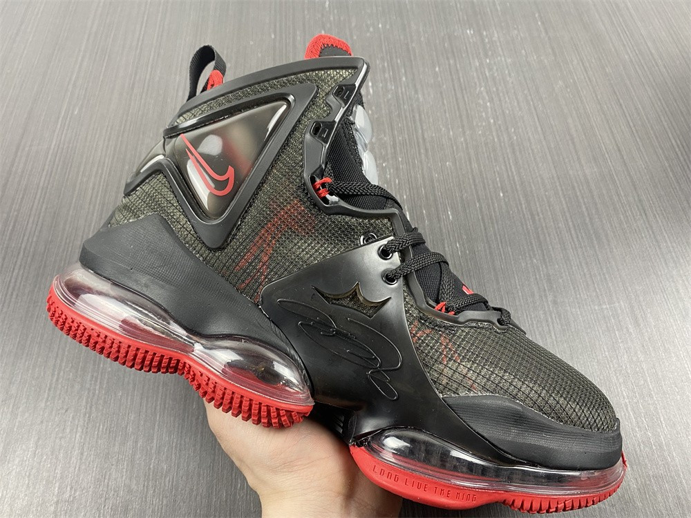 Nike LeBron 19 “Bred” CZ0203-001