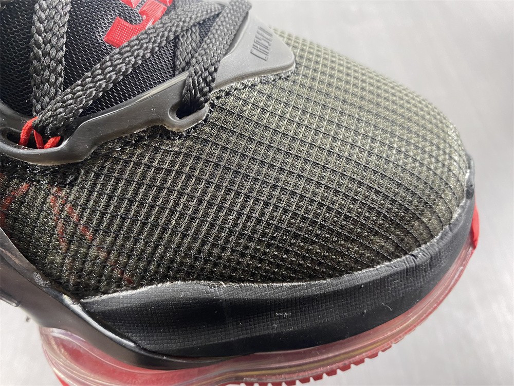 Nike LeBron 19 “Bred” CZ0203-001