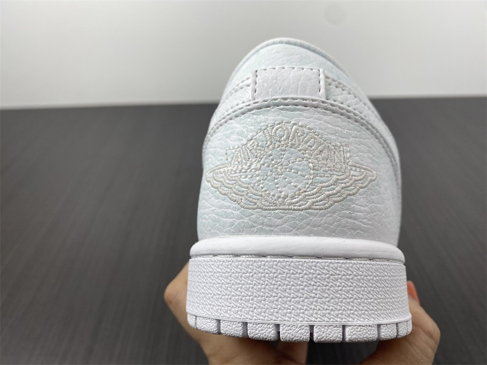 Air Jordan 1 Low “white green” 553558-130