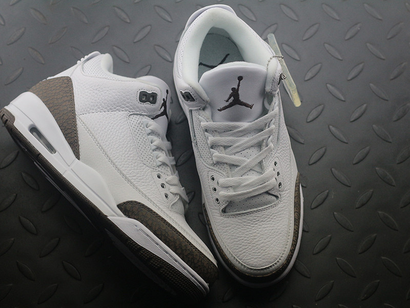 Jordan 3 Retro Mocha (2018) 136064-122