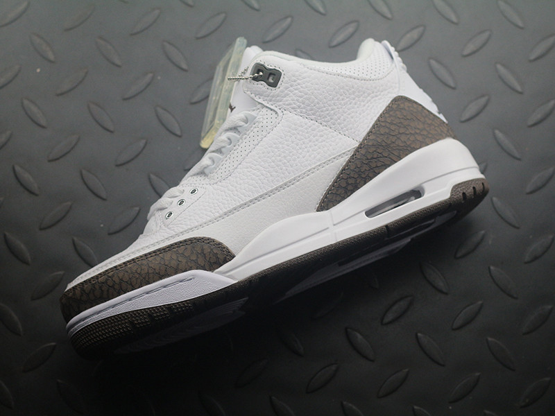 Jordan 3 Retro Mocha (2018) 136064-122