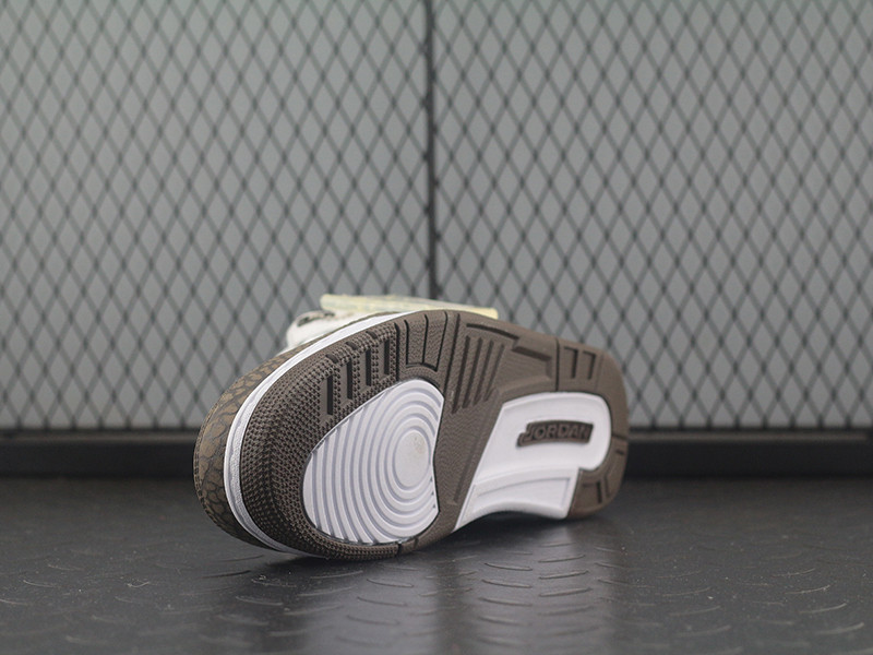 Jordan 3 Retro Mocha (2018) 136064-122