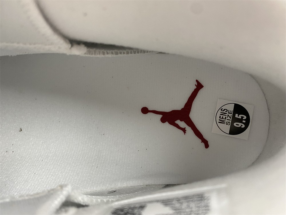 Air Jordan 6 “Red Oreo” CT8529-162