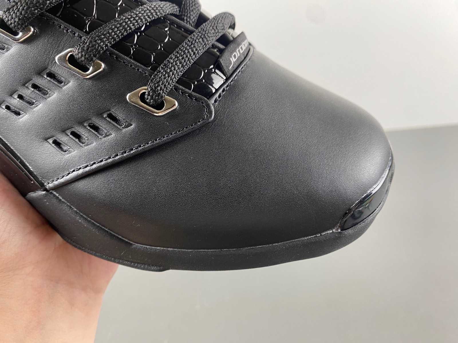 Air Jordan 17 Low Black 303891-004