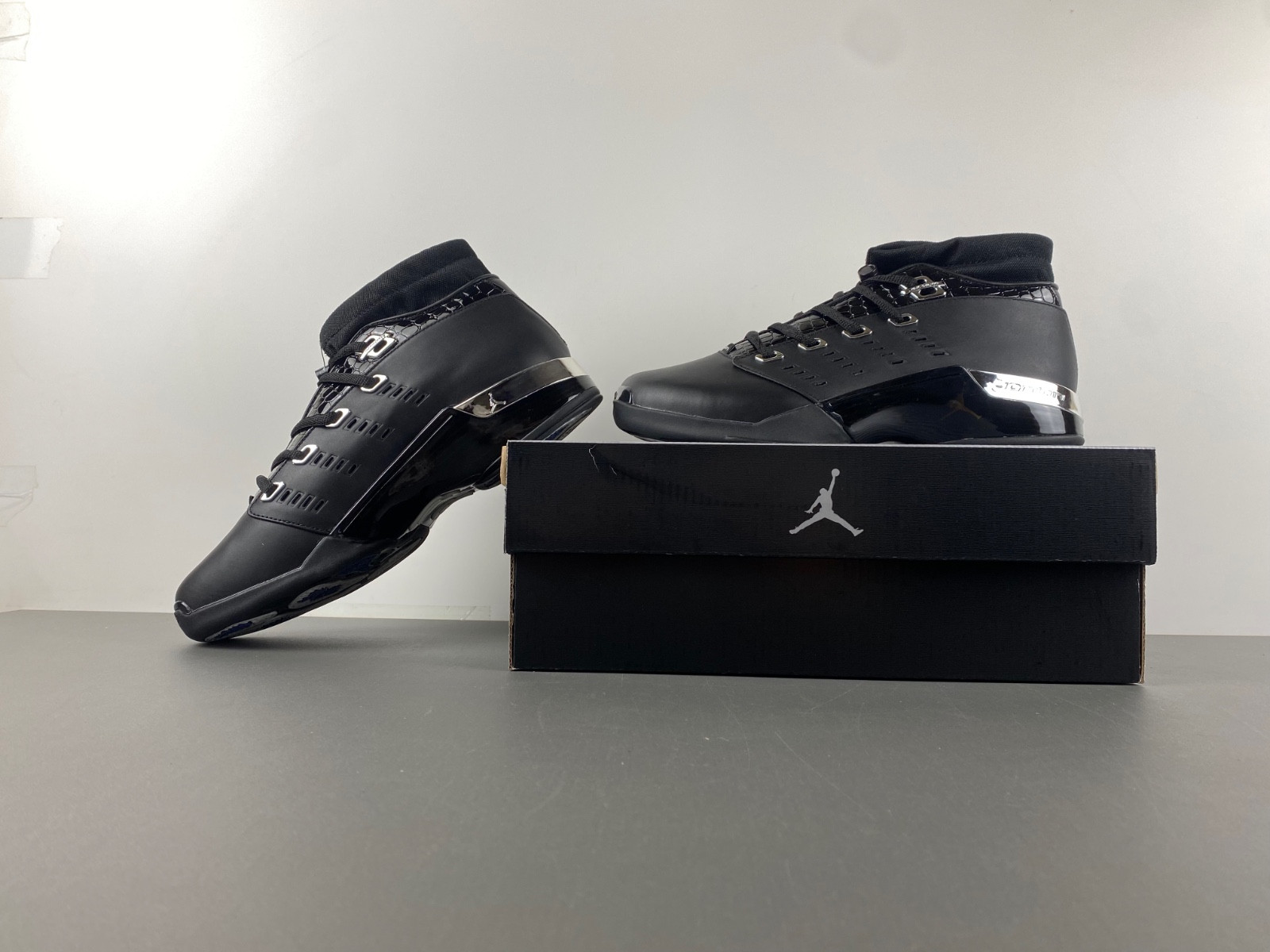 Air Jordan 17 Low Black 303891-004