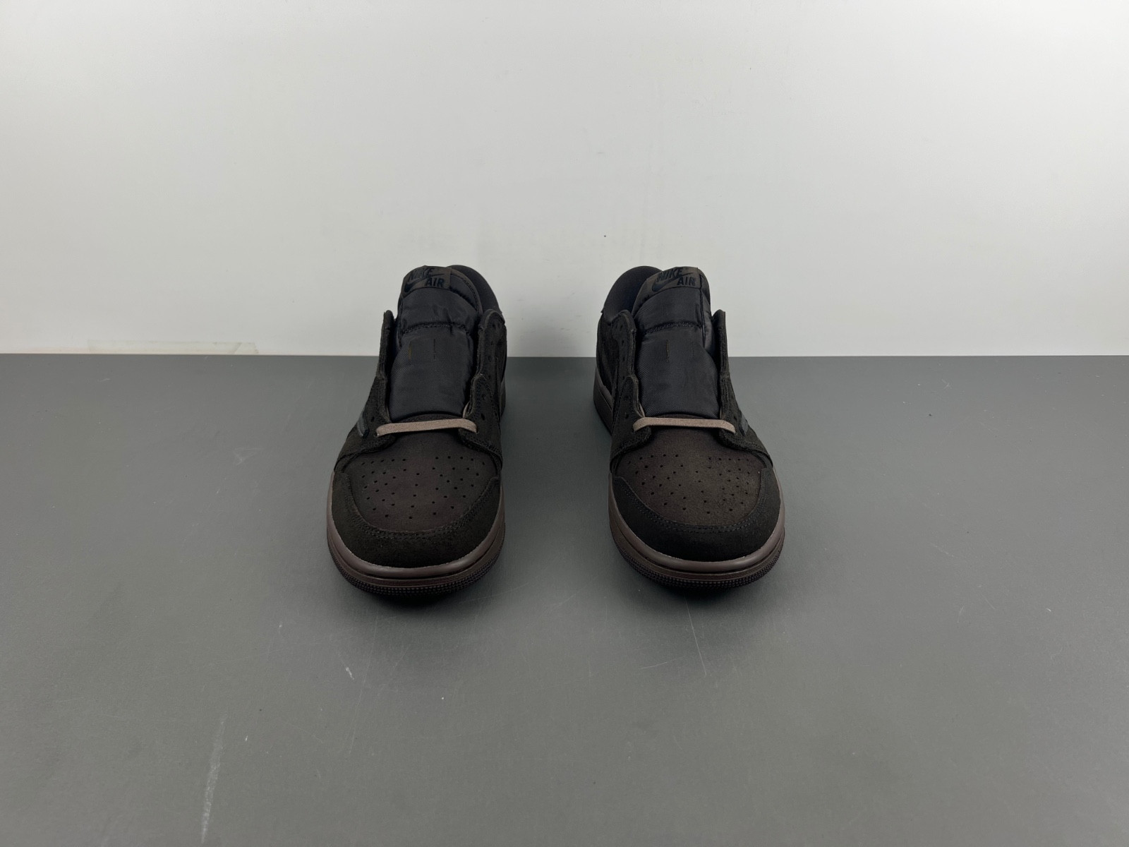 Travis Scott x Air Jordan 1 Low DM7866-202