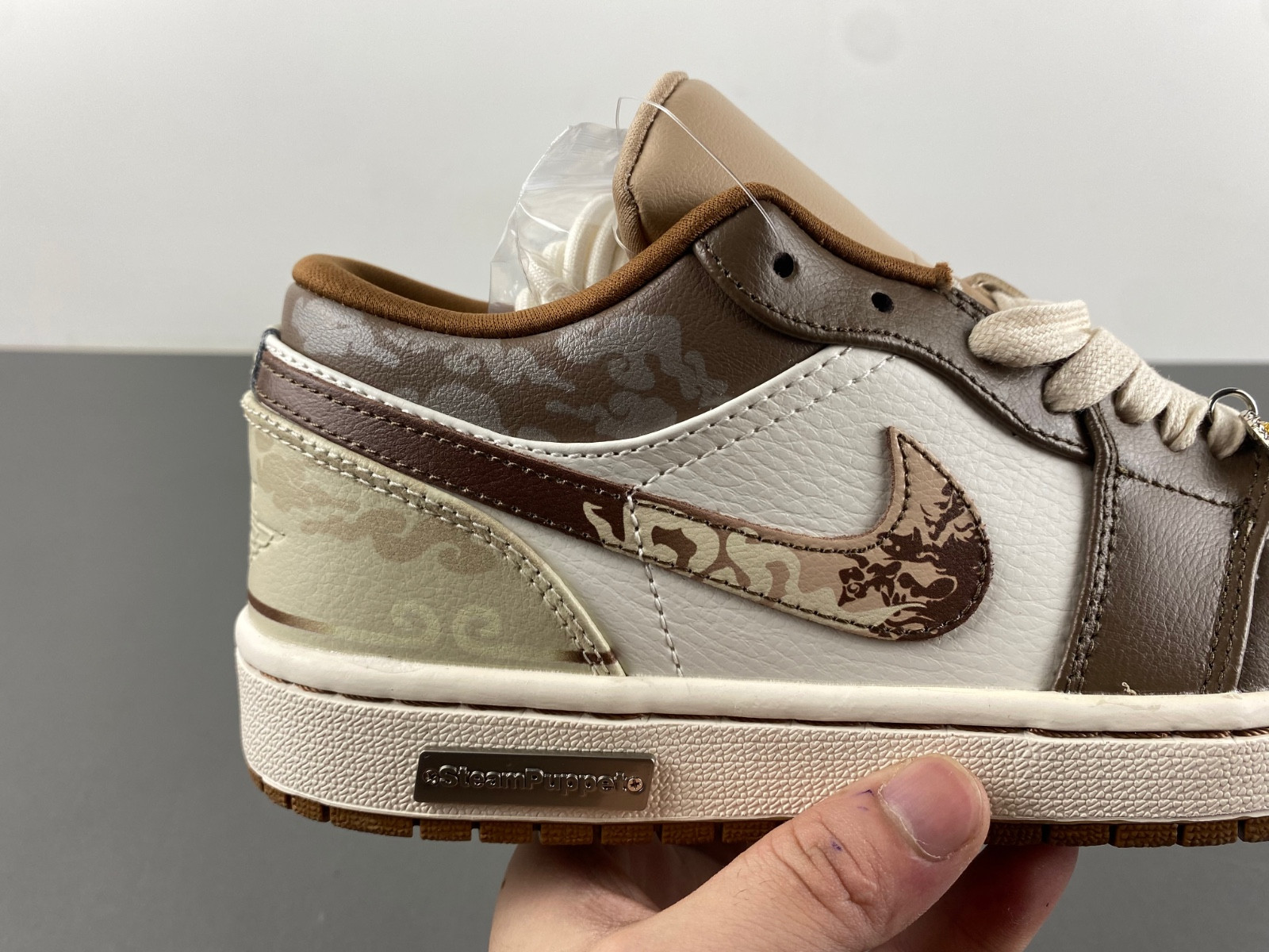 Air Jordan 1 Low HF5743-221