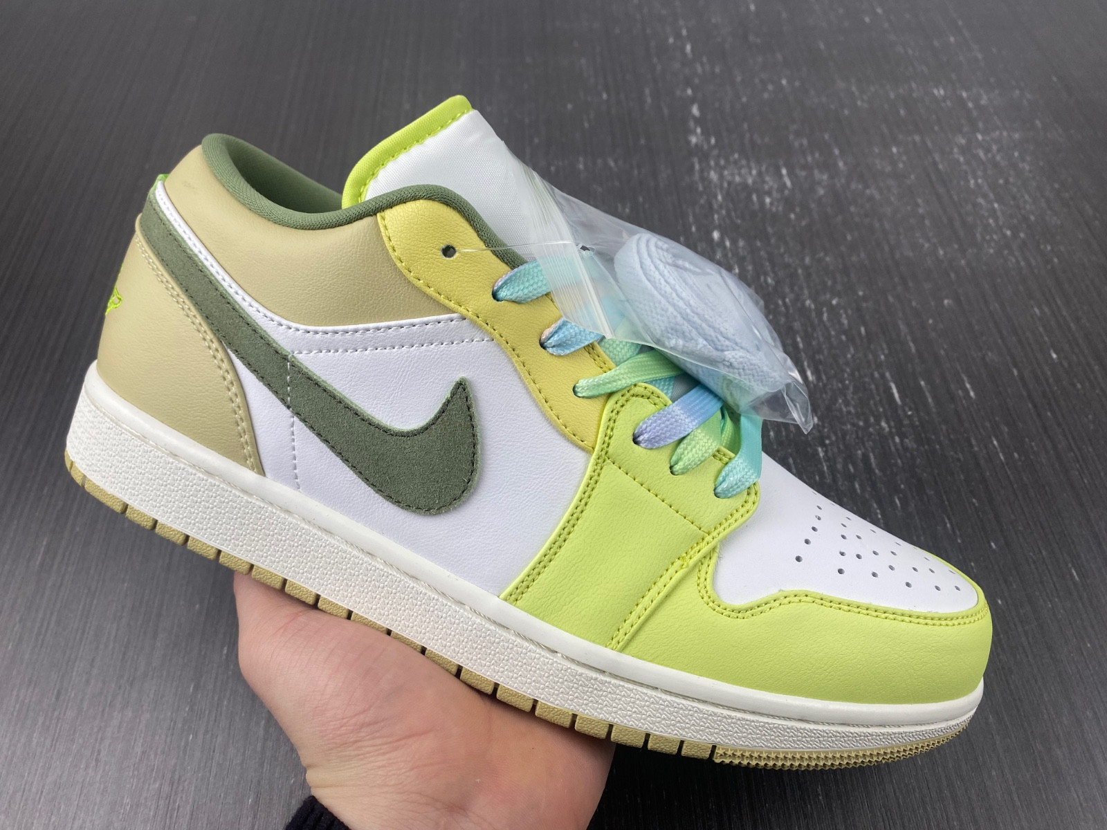 Jordan 1 Low Sail White Oil Green (W) FD9906-131
