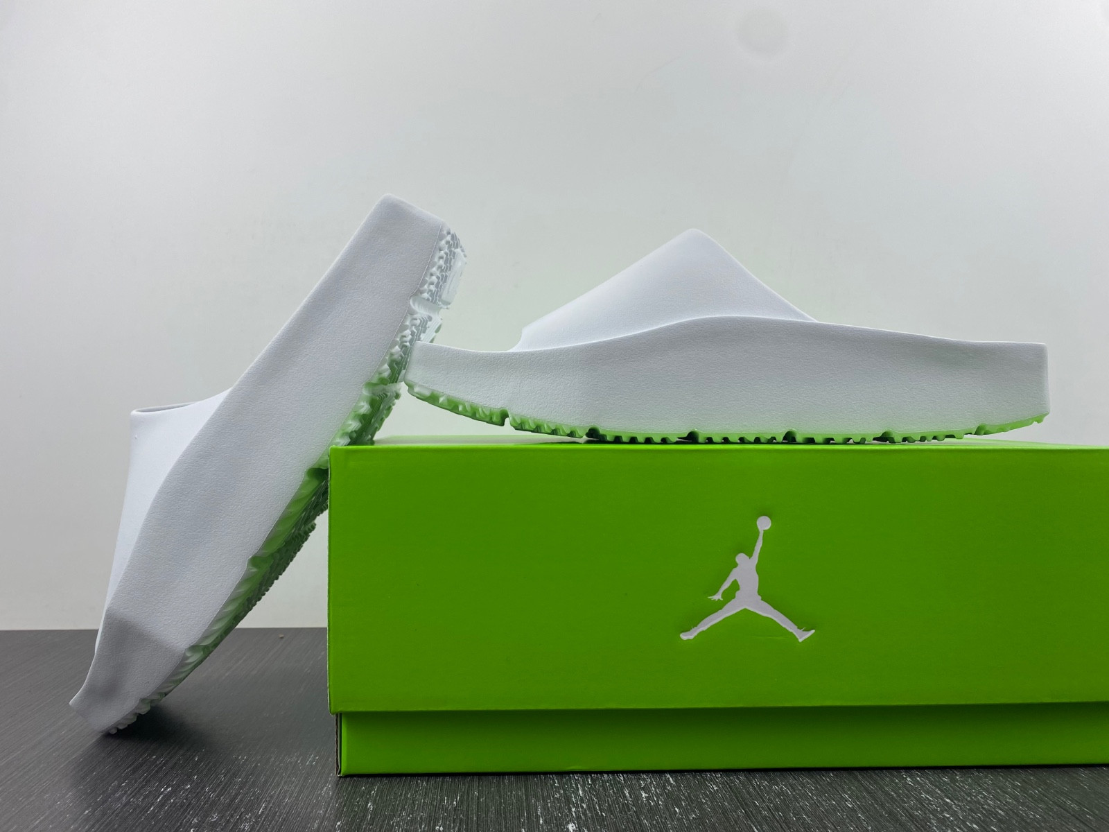 Jordan Slide DQ8992-100